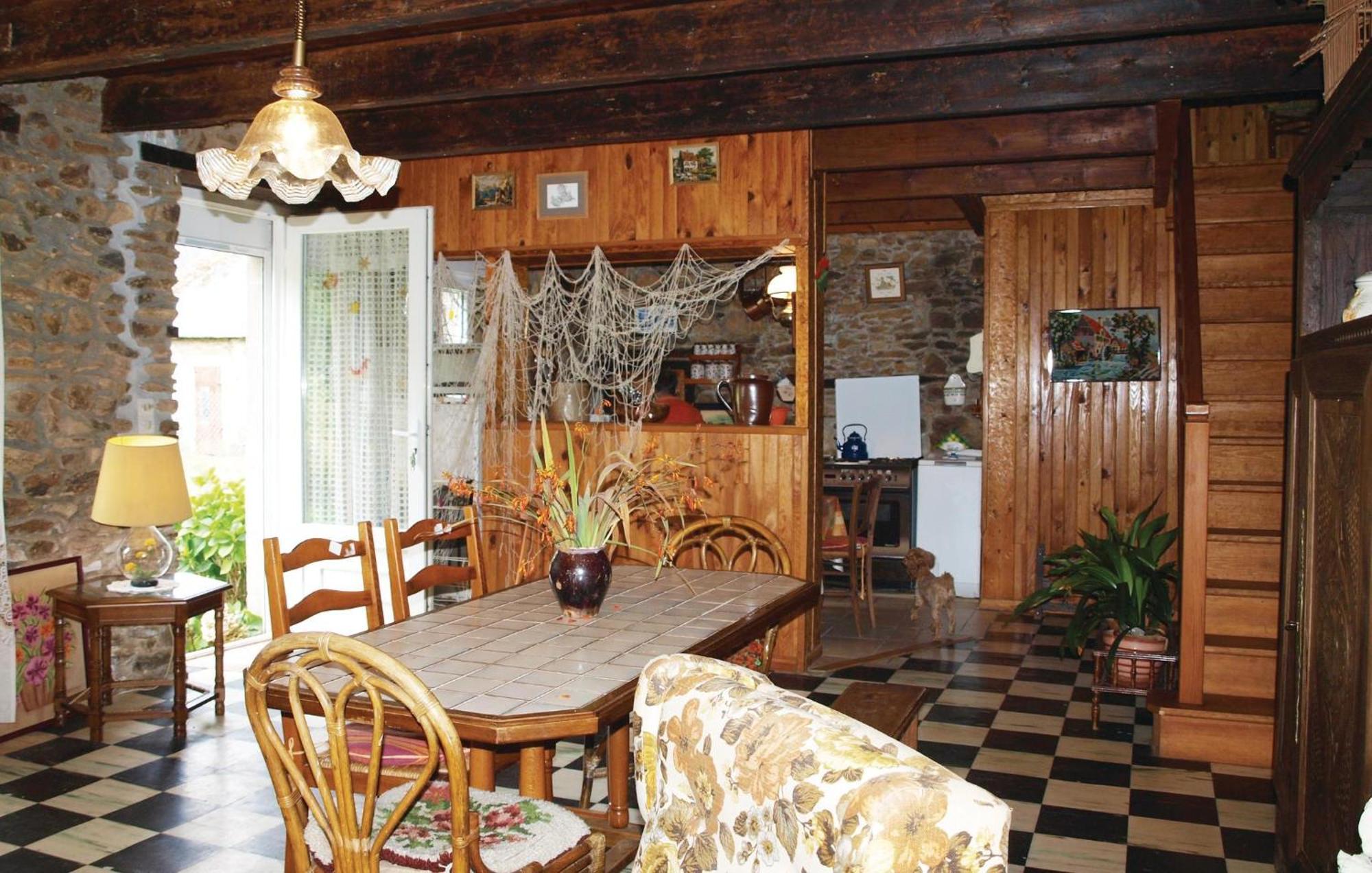 Lovely Home In Le Faouet With Kitchen Exterior foto